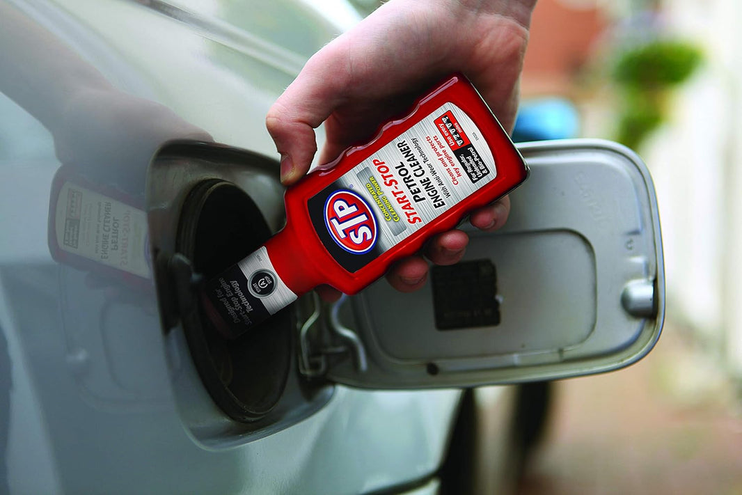 STP Start-Stop Concentrated Petrol Engine Cleaner with Anti Wear Technology, 200ml